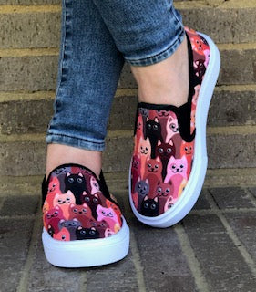 Tenis Slip On para mujer Fermín estampado gatos