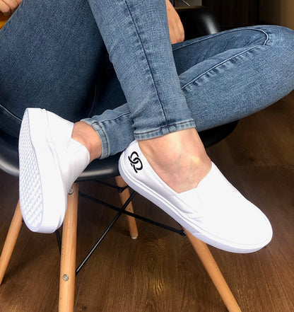 Tenis Slip On para mujer Sugar básicos Blancos