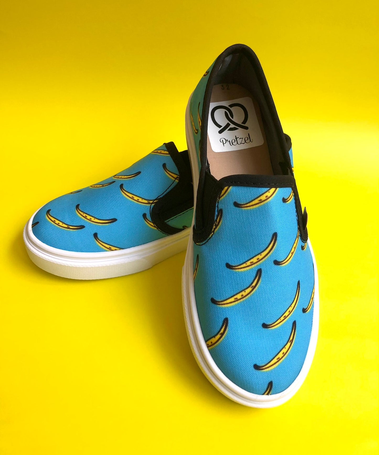 Tenis Slip On para niños Bananos estampado